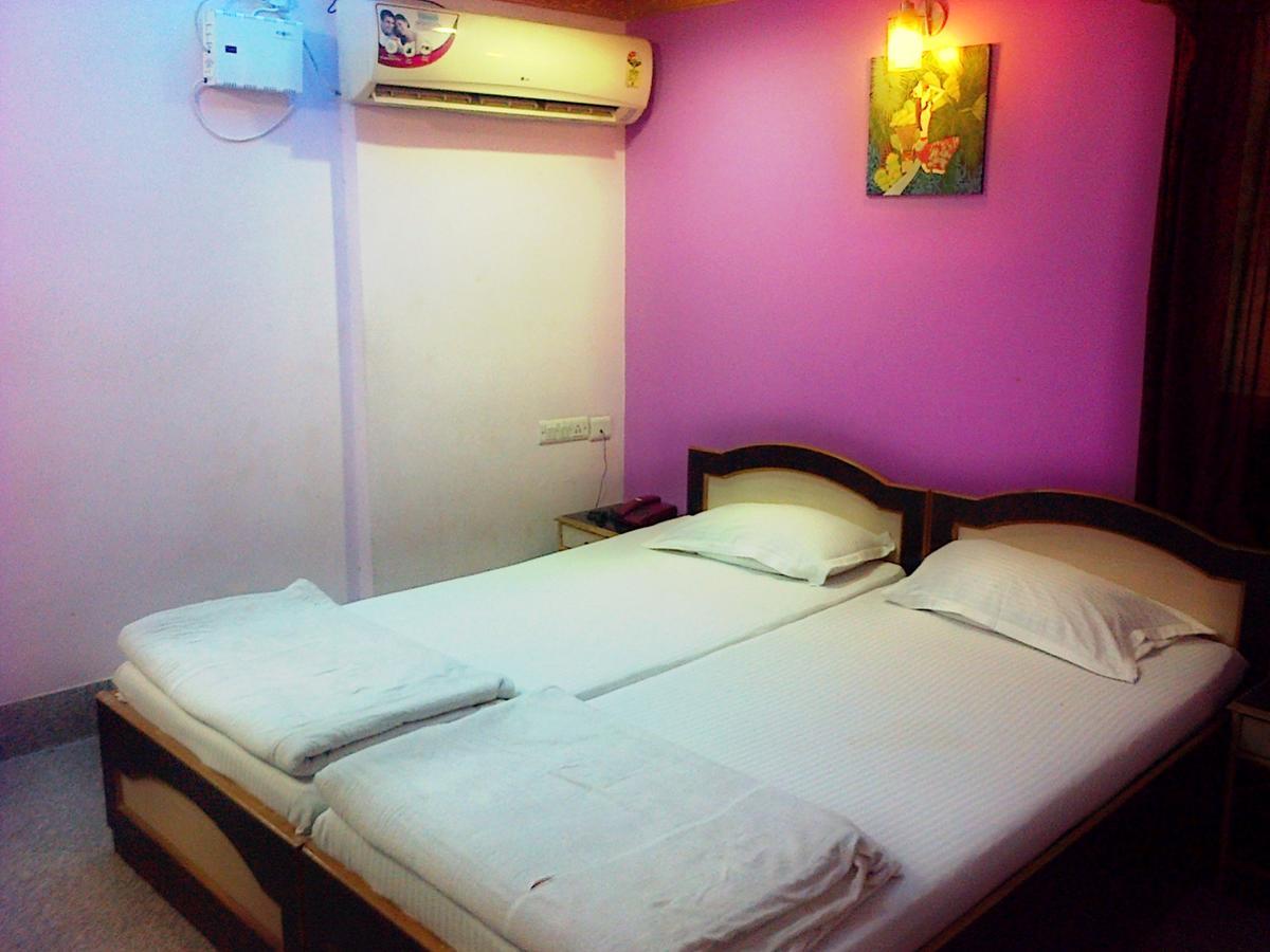 Hotel Mega Palace Patna  Exterior photo