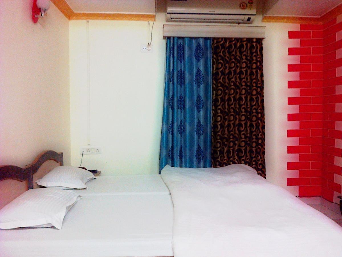 Hotel Mega Palace Patna  Exterior photo